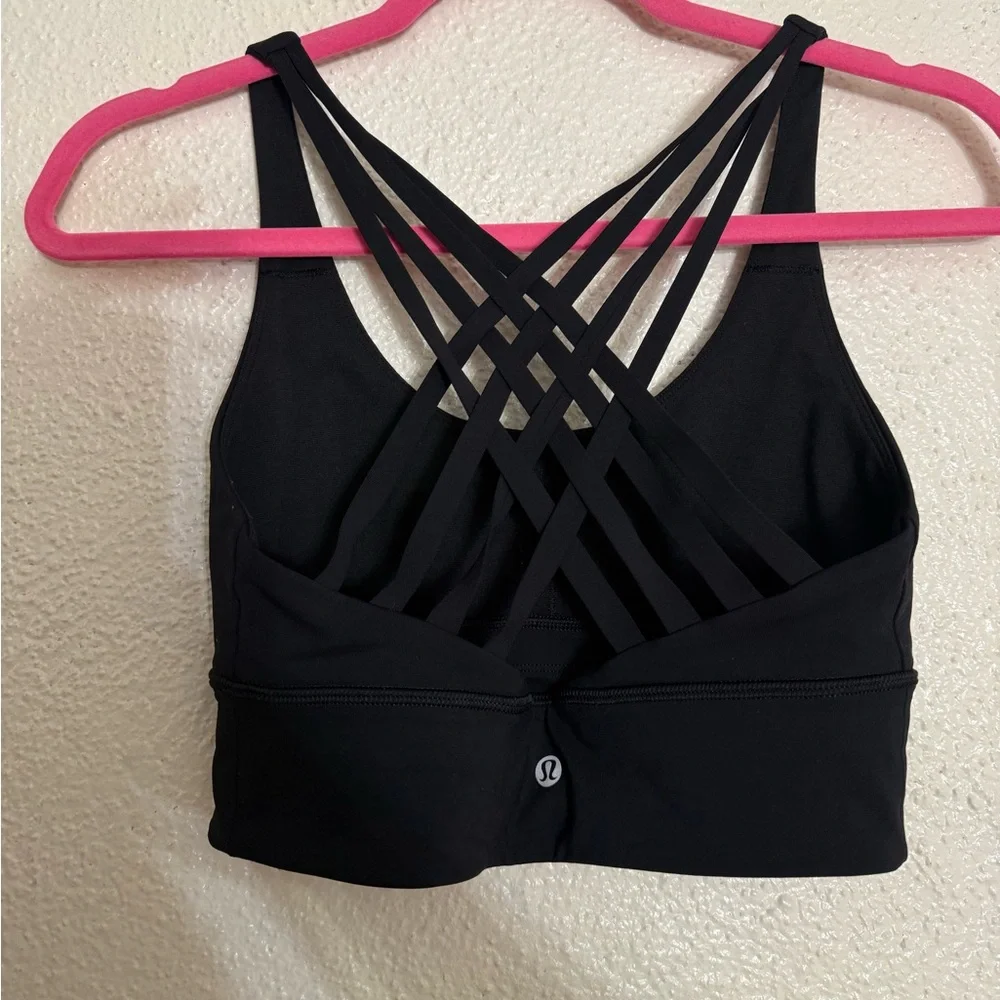 Lululemon Free to Be Moved Bra black color size 6